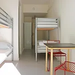 ホステル Hi